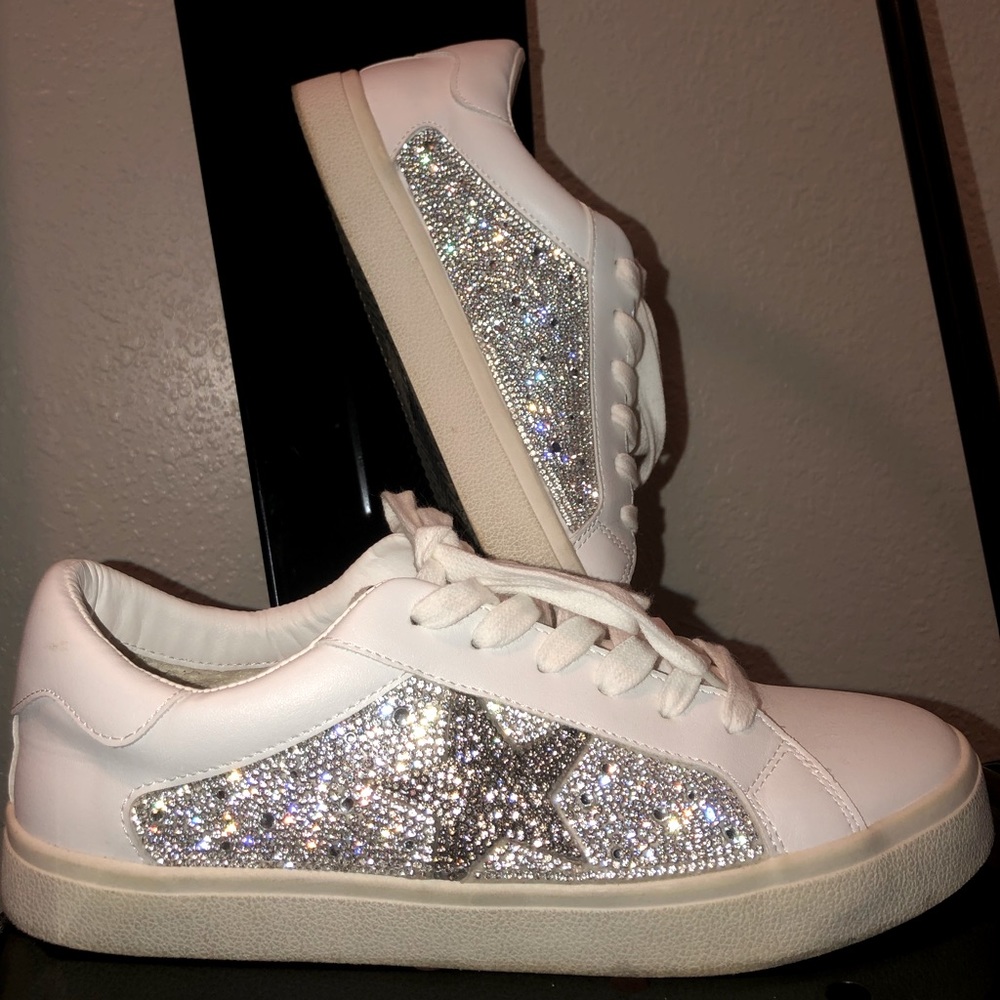 Steve Madden Rhinestone Star Sneaker 9.5 Women’s